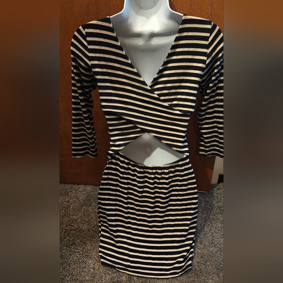 Necessary clothing black&tan stripped cross back stretchy dress SO CUTE! szS - Picture 5 of 7
